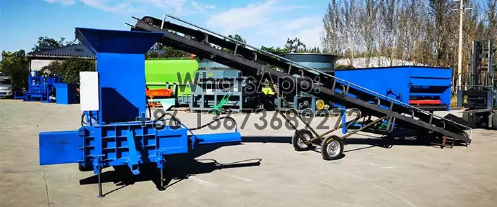 Hydraulic press hay baler with the conveyor belt and feed mixer